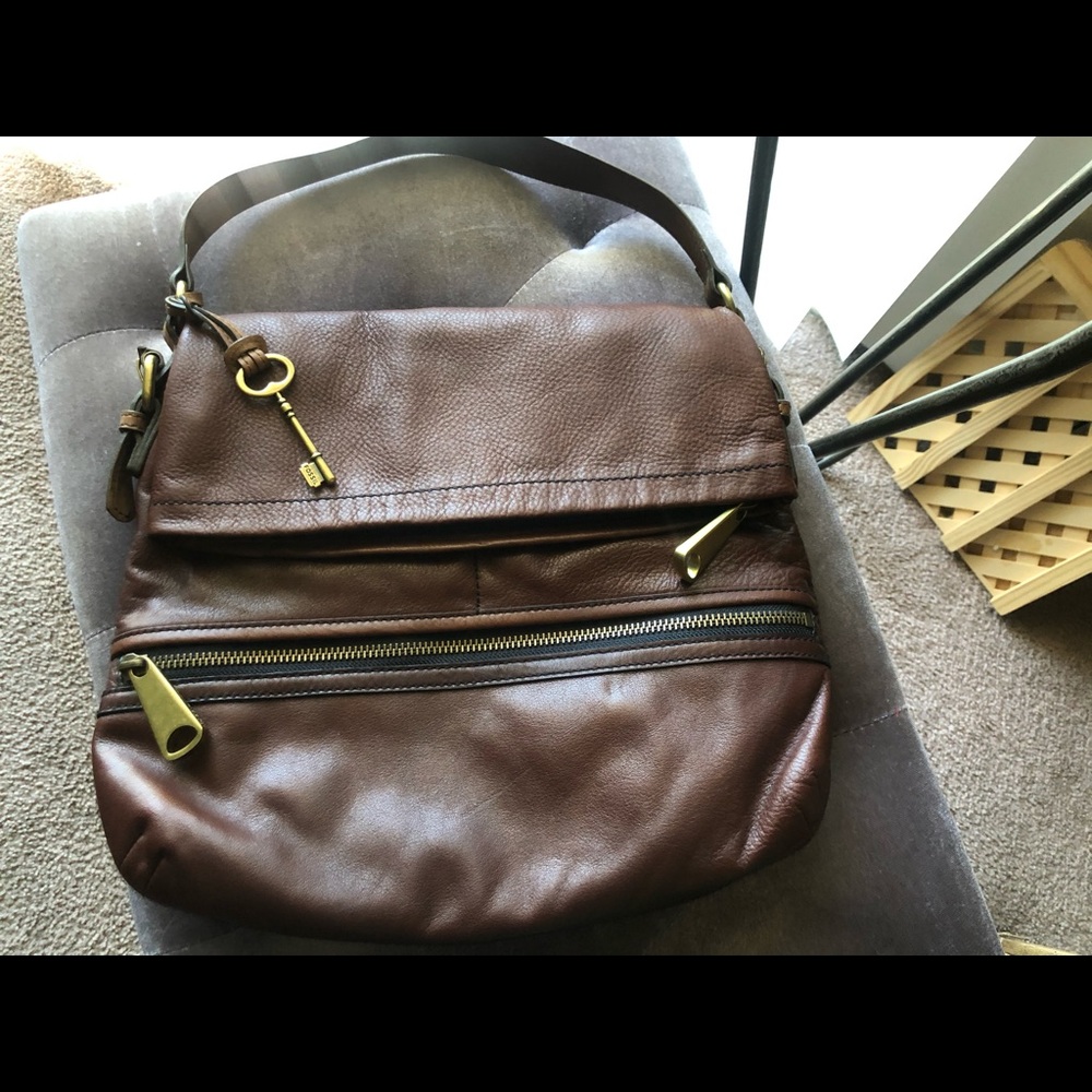 Fossil fold over zip boho hand shoulder bag